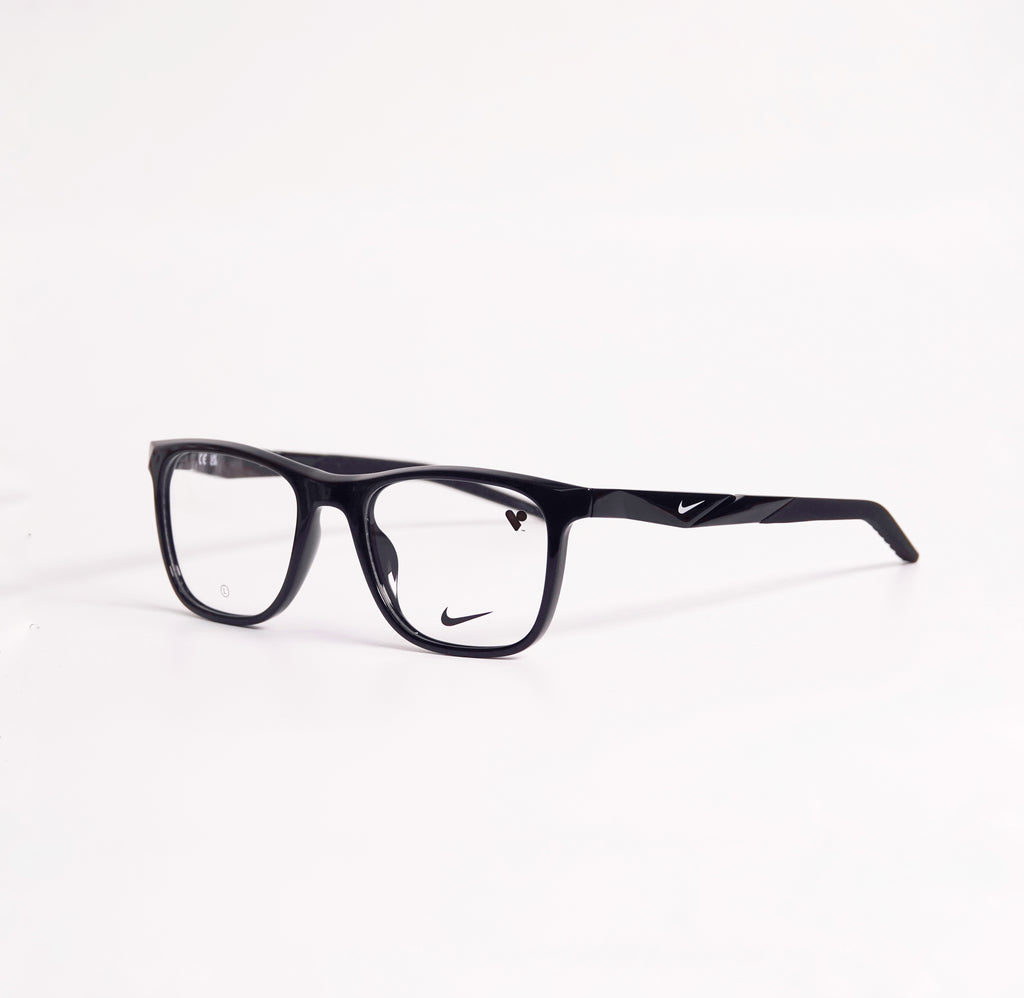 NIKE-7056-001
