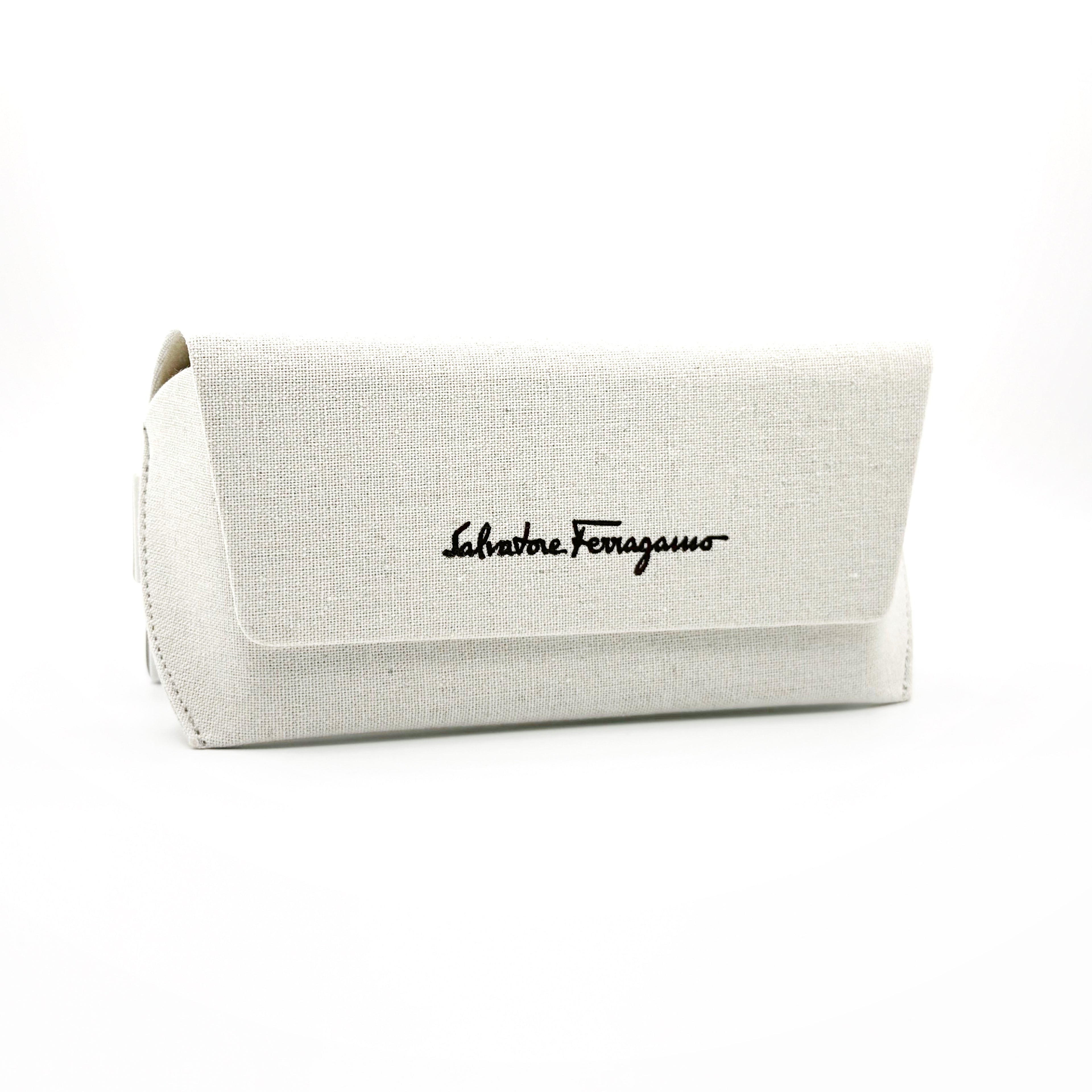FERRAGAMO-SF2904 001